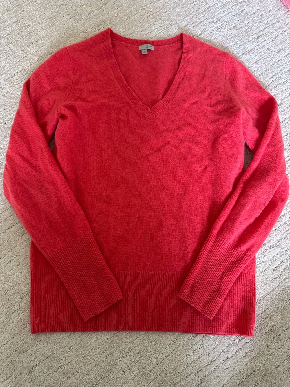 Halogen Women's V-Neck Cashmere Sweater - Red